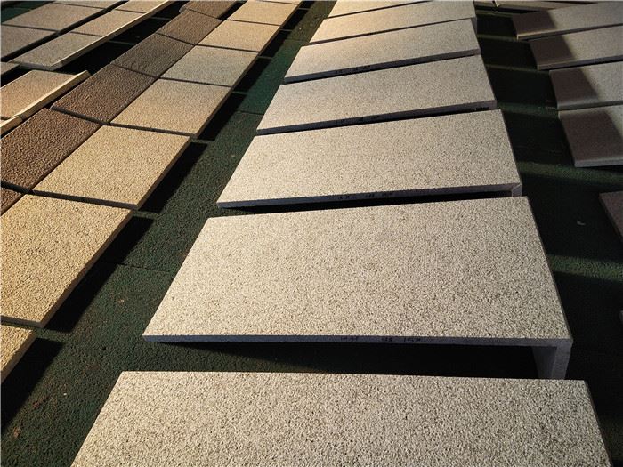 Golden sun granite bush hammered tiles