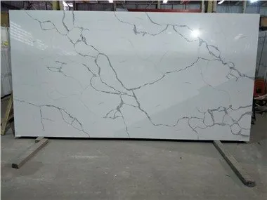 Reseñas de Cuarzo Bianco Calacatta