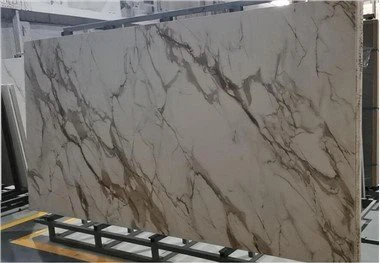 Losa de porcelana Calacatta Gold