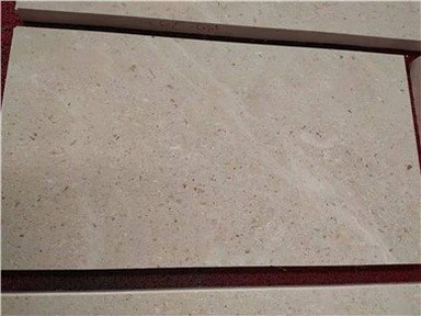 Azulejos de mármol capuchino claro