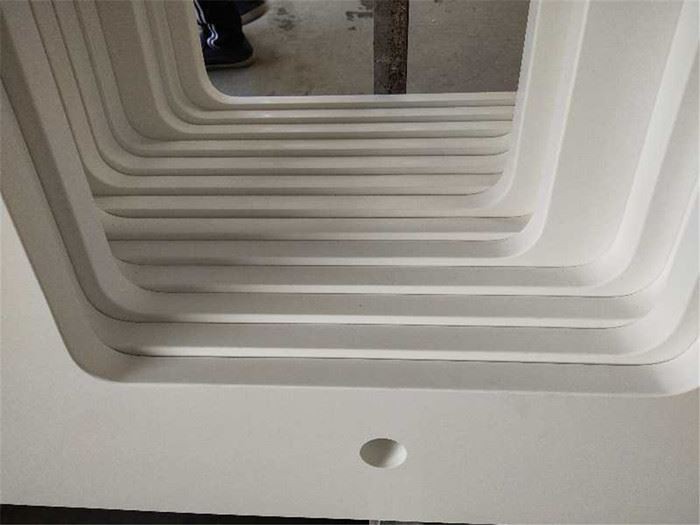 white quartz kitchen counter for vanity