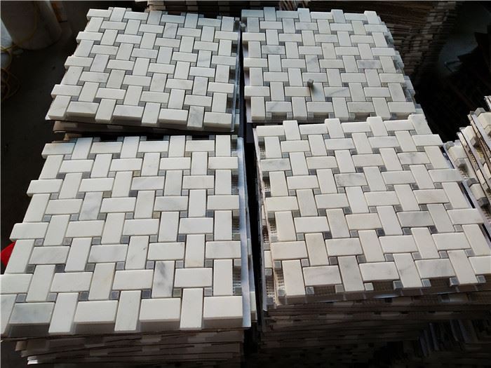 bianco carrara basketweave mosaic tiles