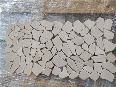 Protector contra salpicaduras de azulejos de mosaico beige