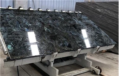 Losas de granito azul lemuriano