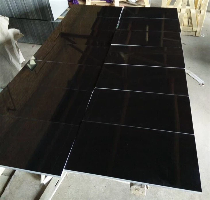 Azulejos de cocina de granito negro