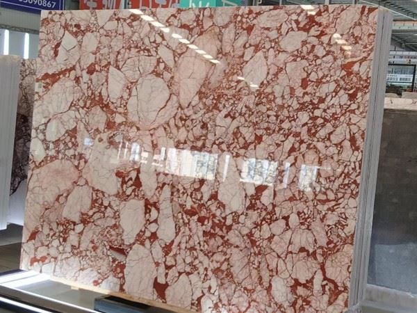 Calacatta Vagli Rosato marble house