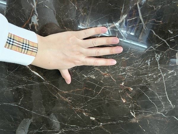 Marquina Brown Marble veins