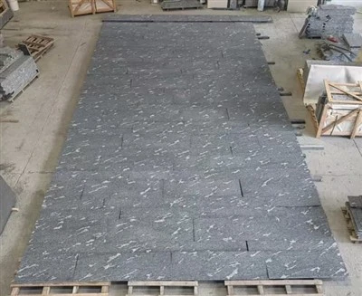 Granito negro con vetas blancas