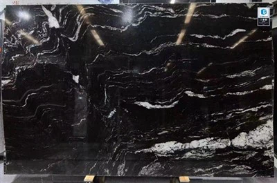 Granito negro titanio