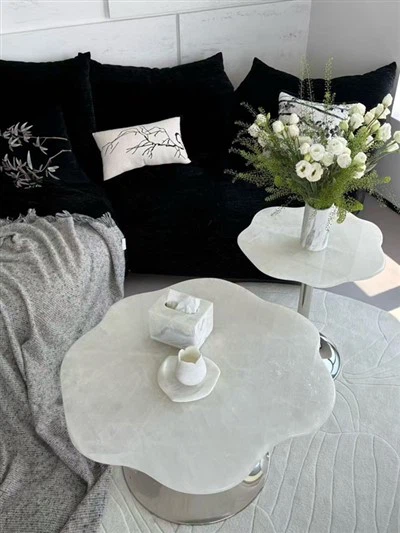 Mesa de centro de ónix blanco